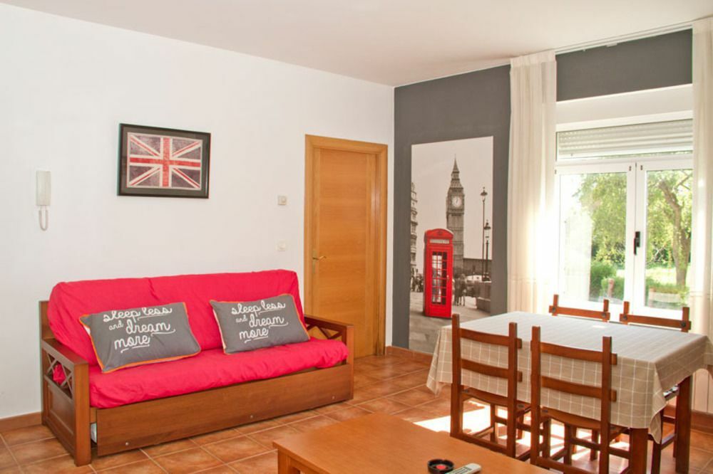 Gozon Apartamentos Mirapenas מראה חיצוני תמונה